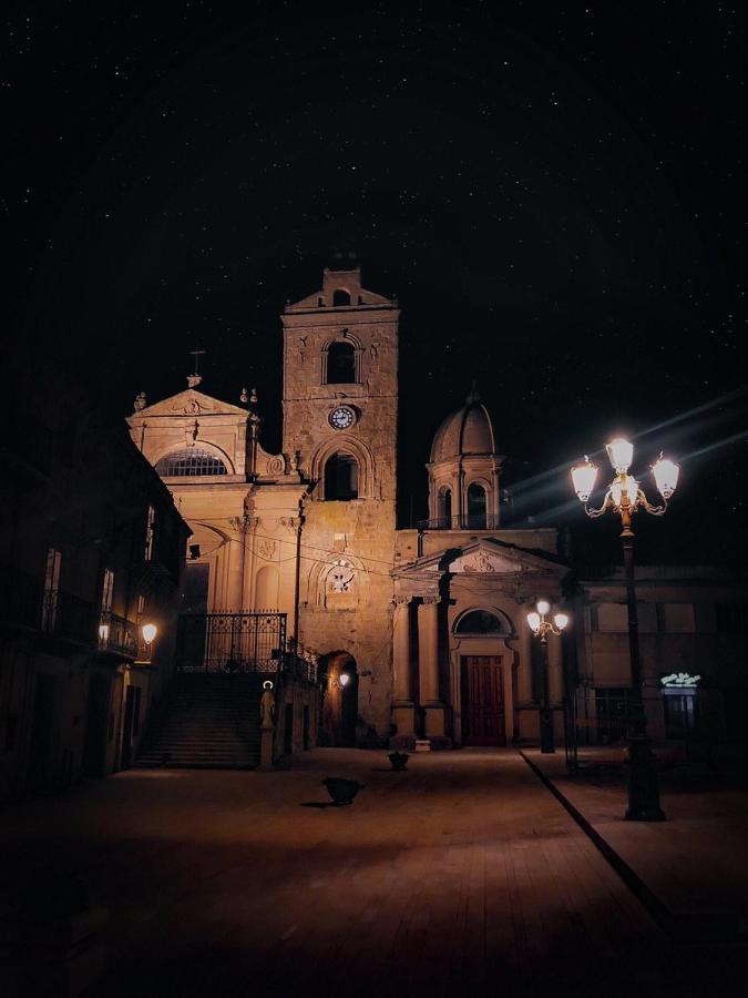B&B Al Centro Storico Troina Екстер'єр фото